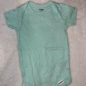Gerber onesie 0-3M